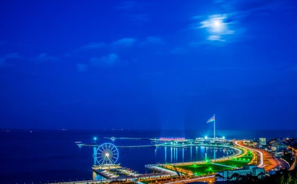 Baku Of Recreation At Sea