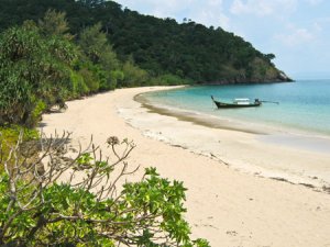 Ланта, пляж у маяка